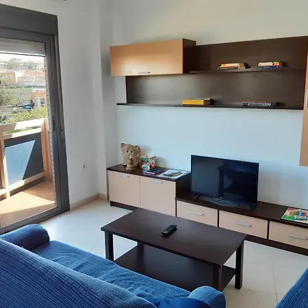 Apartment Amplio Piso De 3 Con Balcon Y Aparcamiento - Alborania
