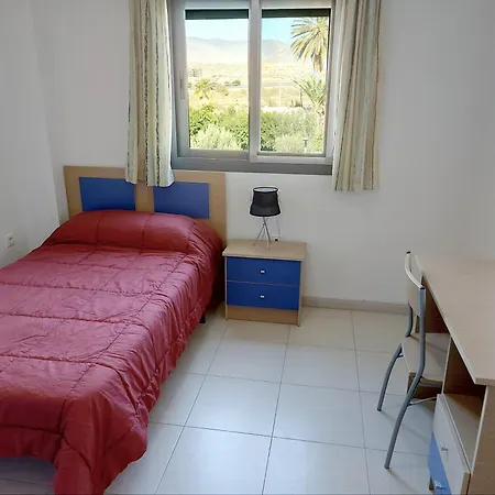 Apartment Amplio Piso De 3 Con Balcon Y Aparcamiento - Alborania Viator